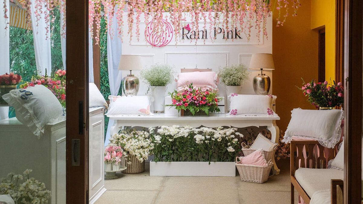 Rest your body on the purest of fabrics – Rani Pink