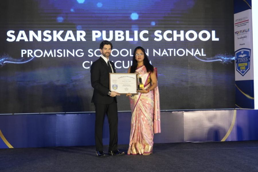 Sanskar Public School Awarded with Promising School in National Curriculum