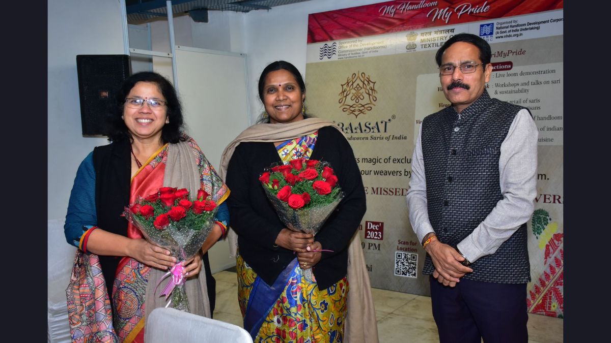 “VIRAASAT”- Celebrating 75 handwoven Saris of India,  [MySariMyPride, Exclusive Handloom Sari Exhibition at National Centre for Heritage Textiles (Handloom Haat) Janpath, New Delhi]