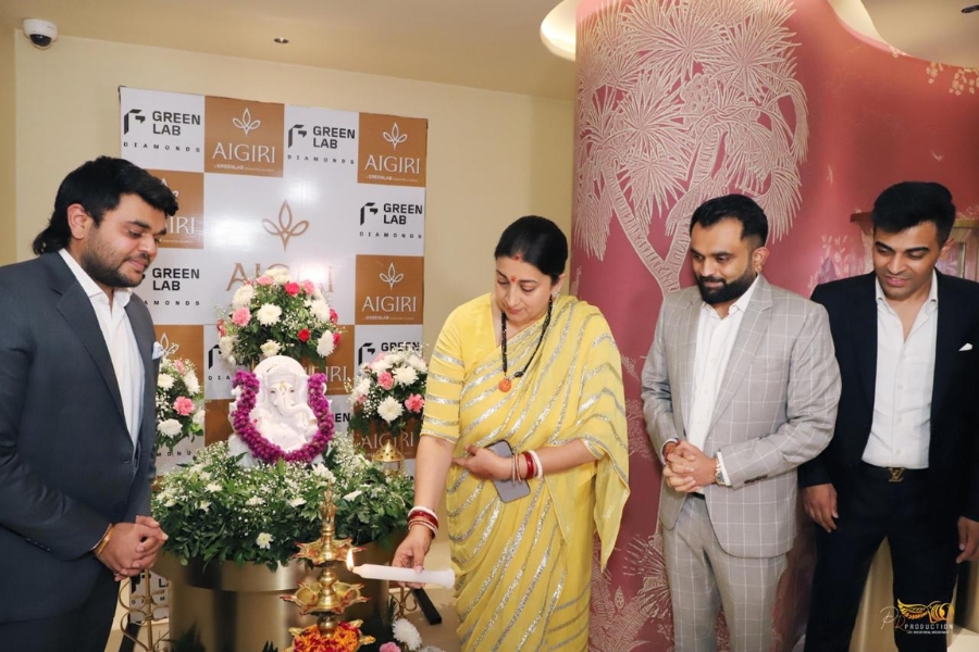 Smriti Irani Inaugurates Aigiri’s Showroom In New Delhi, Asia’s Largest Lab-Grown Diamond Jewellery Store