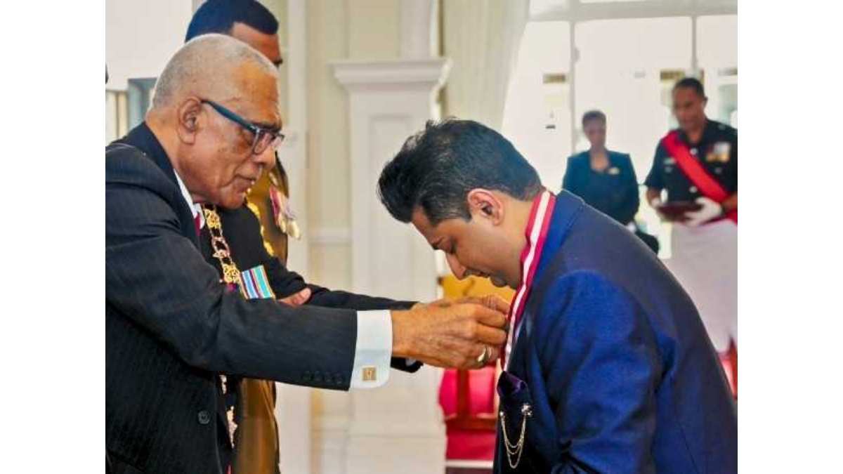 Bollywood singer Sumeet Tappoo awarded Fiji’s highest civilian honour for humanitarian work PNN Digital Bollywood singer Sumeet Tappoo awarded Fiji’s highest civilian honour for humanitarian work PNN Digital