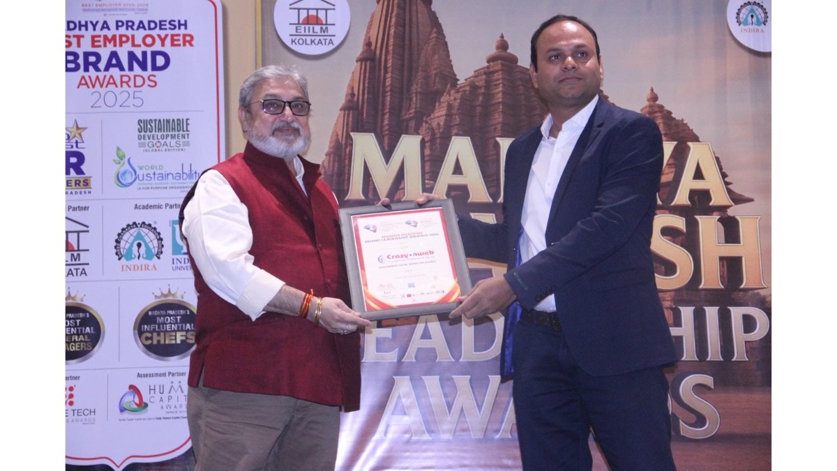 Crazyonweb Wins Madhya Pradesh’s Best Digital Marketing Institute Award for the Third Time PNN Digital