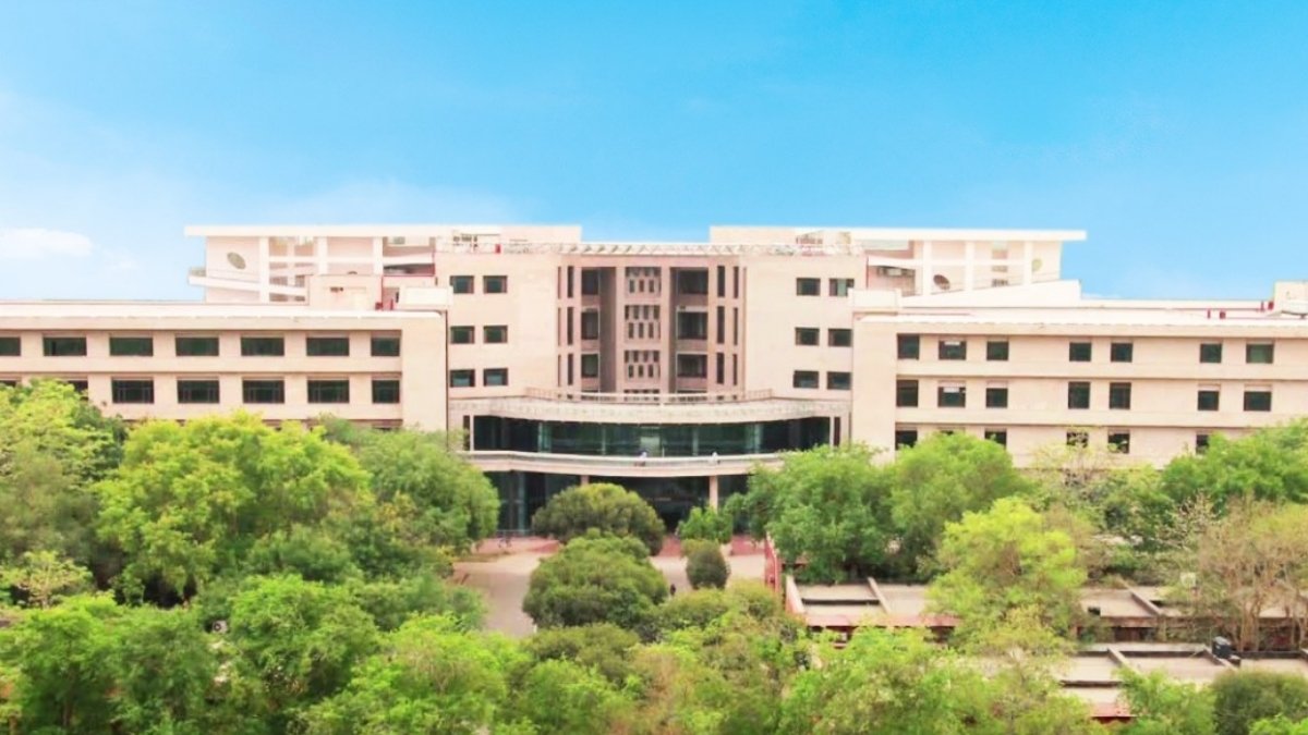 IIT